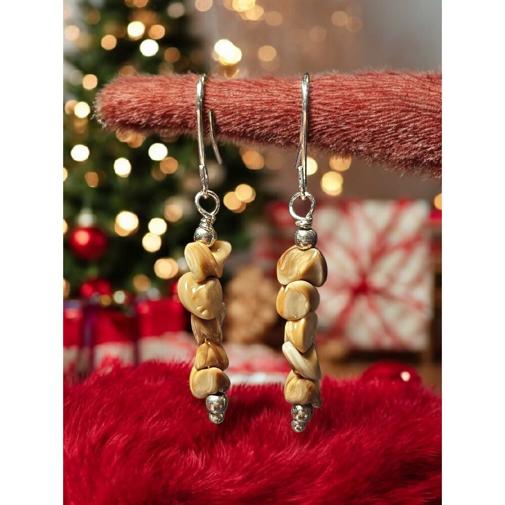 Handmade Momi or Kahelelani Shells Drop Earrings, NWOT - Picture 2 of 3